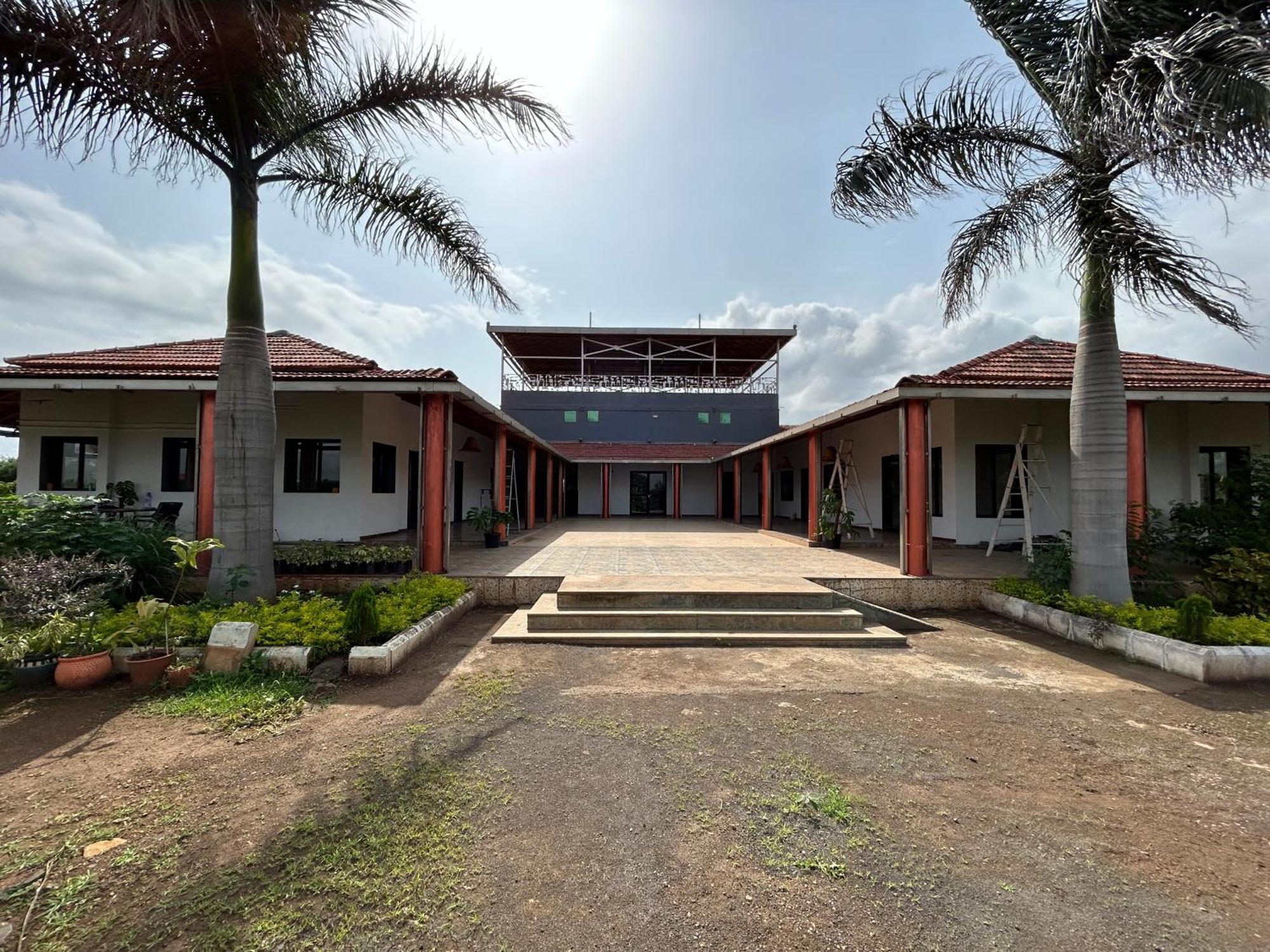 The Sunset Lawns Villa Pune Exterior photo